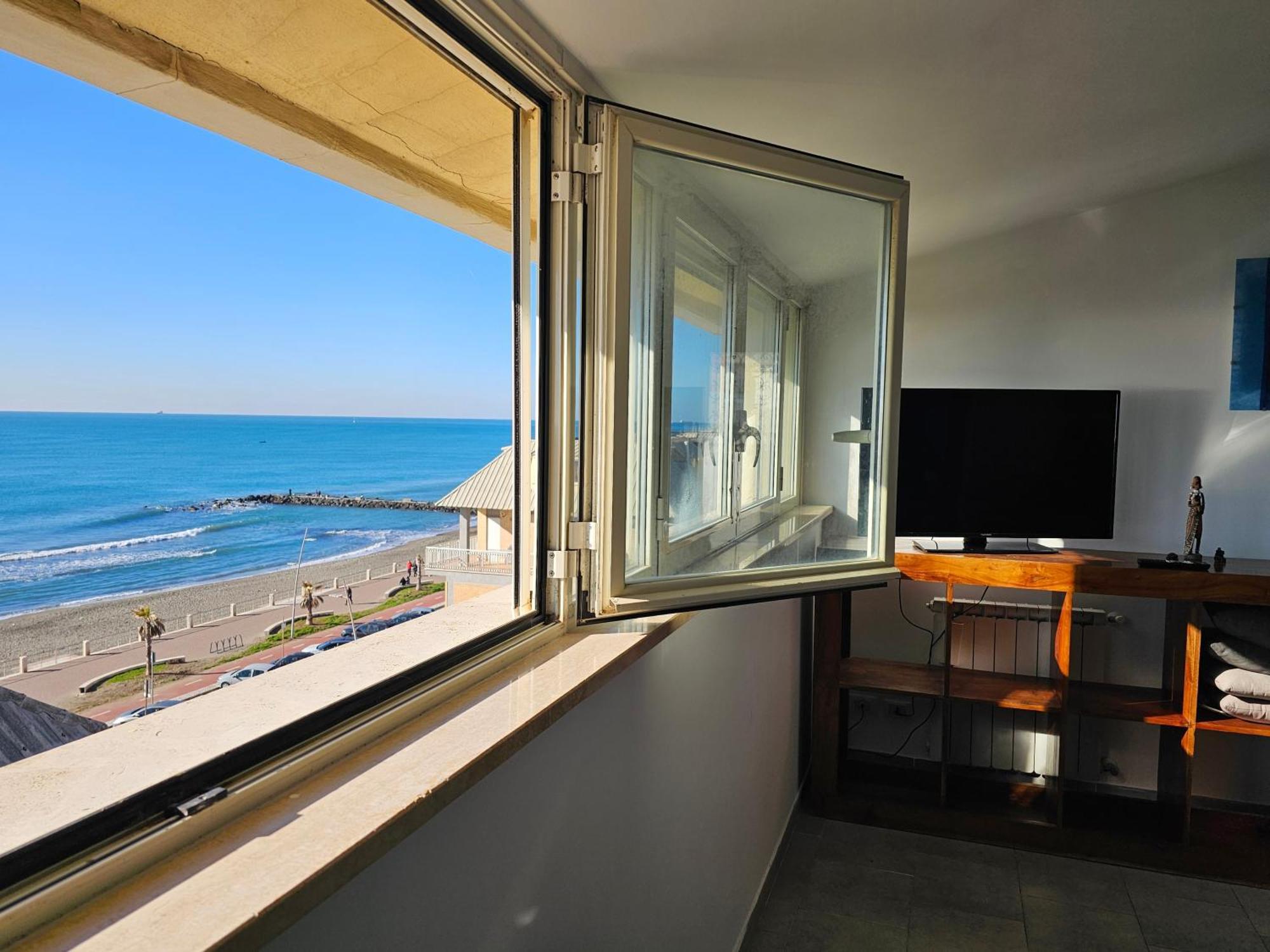 Appartement Attico Granelli Di Sabbia à Ostie Extérieur photo